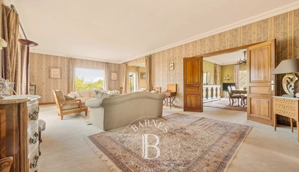 Villa / Maison 15 pièces  à vendre Aix-en-Provence 13100