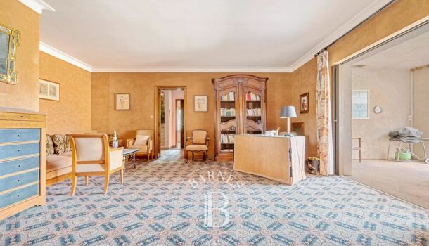 Villa / Maison 15 pièces  à vendre Aix-en-Provence 13100