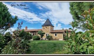 Maison 8 Pièces 290 m² à vendre à Feillens (01570)