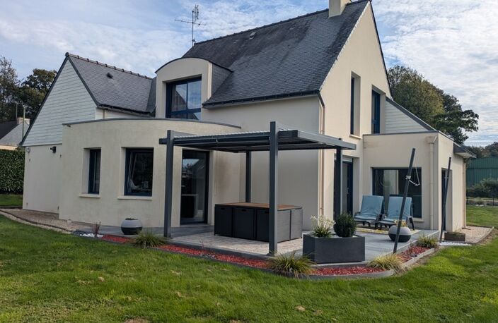 LOCMALO MAISON RÉCENTE AVEC VIE DE PLAIN PIED DE 5 PIÈCES 130 M² PARCELLE DE 2000M² CLÔTURÉE — photo 2