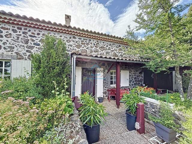 maison à vendre 7 pièces FREYSSENET (07) - Superficie hab 153 m2 - Terrain 2309 m2 — photo du bien