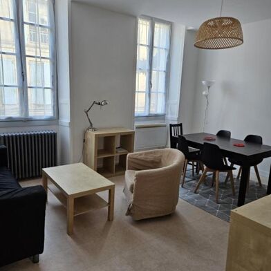 Appartement 3 pièces 790 €