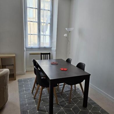 Appartement 3 pièces 690 €