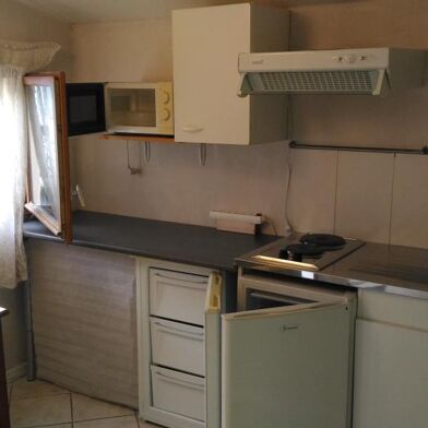 Appartement 1 pièces 390 €
