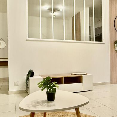 Appartement 2 pièces 790 €