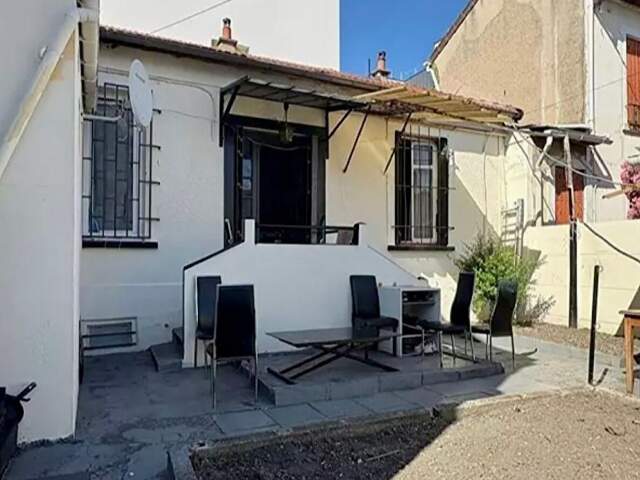 Petit ensemble immobilier : Maison et annexe — photo du bien
