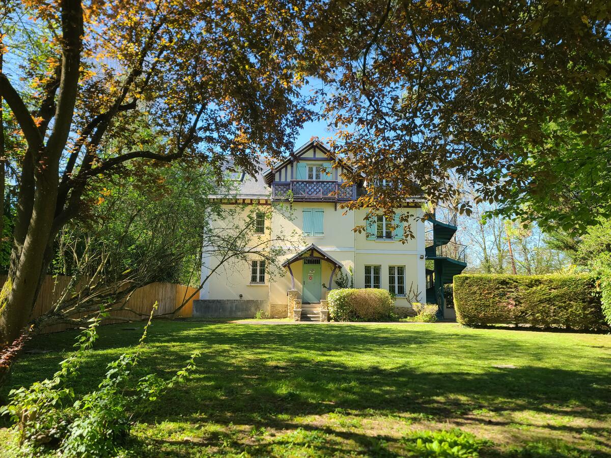 Villa / Maison  T10 à vendre Rueil-Malmaison 92500