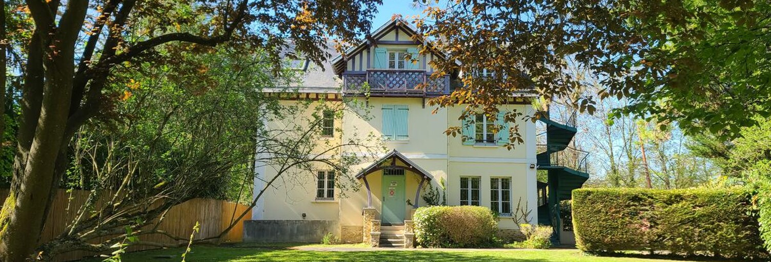 Maison 10 Pièces 188 m² à vendre à Rueil-Malmaison (92500)