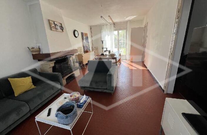 Vente maison 6 pièces 90 m² Combs-la-Ville (77380) — photo 2