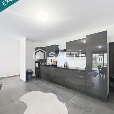 Immeuble  224900 €