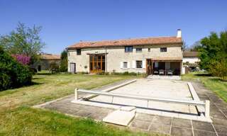 Maison 10 Pièces 224 m² à vendre à Chef-Boutonne (79110)