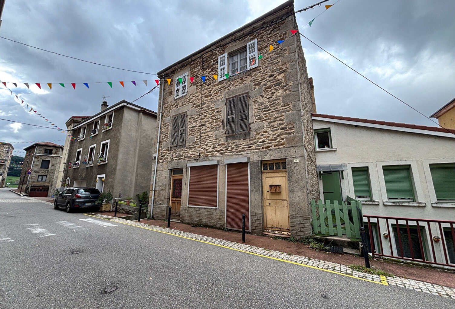 Immeuble La Valla de Gier — photo 1