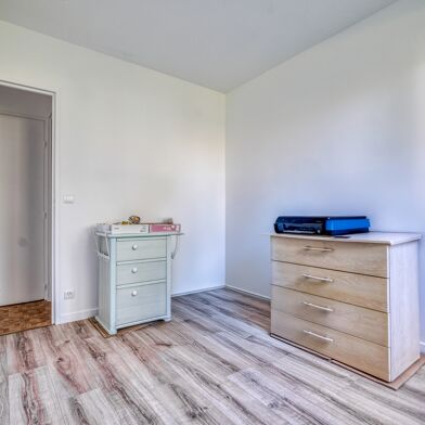 Appartement 4 pièces 185000 €