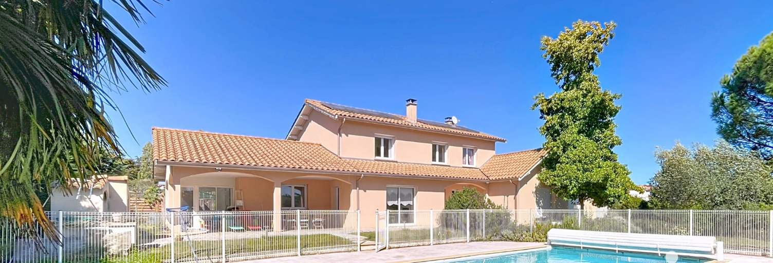 Maison 8 Pièces 217 m² à vendre à Vourles (69390)