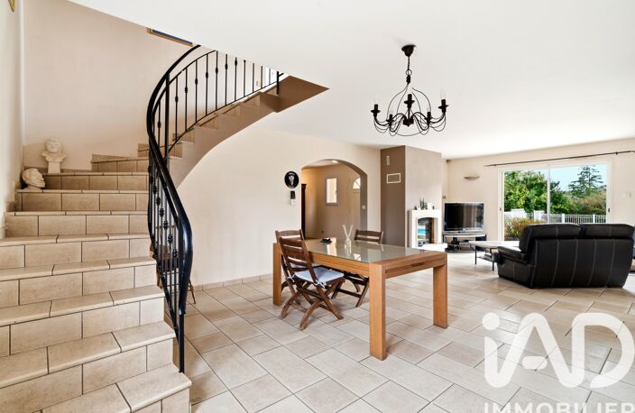 Vente Maison traditionnelle 8 pièces — photo 3