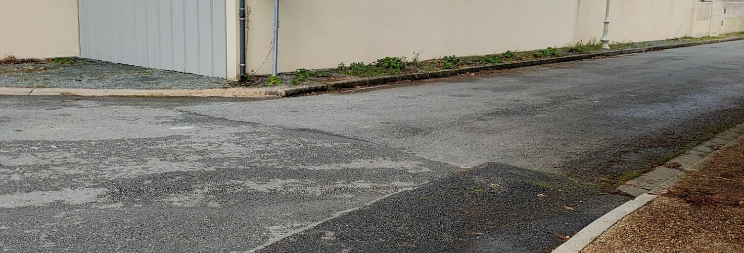 Immeuble  300 m² à vendre à Matha (17160)