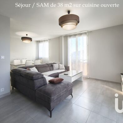 Appartement 4 pièces 153500 €
