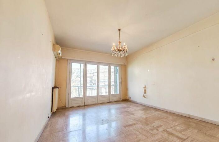 Appartement À Vendre cros de Cagnes 3p 75m2 cave et parking — photo 4