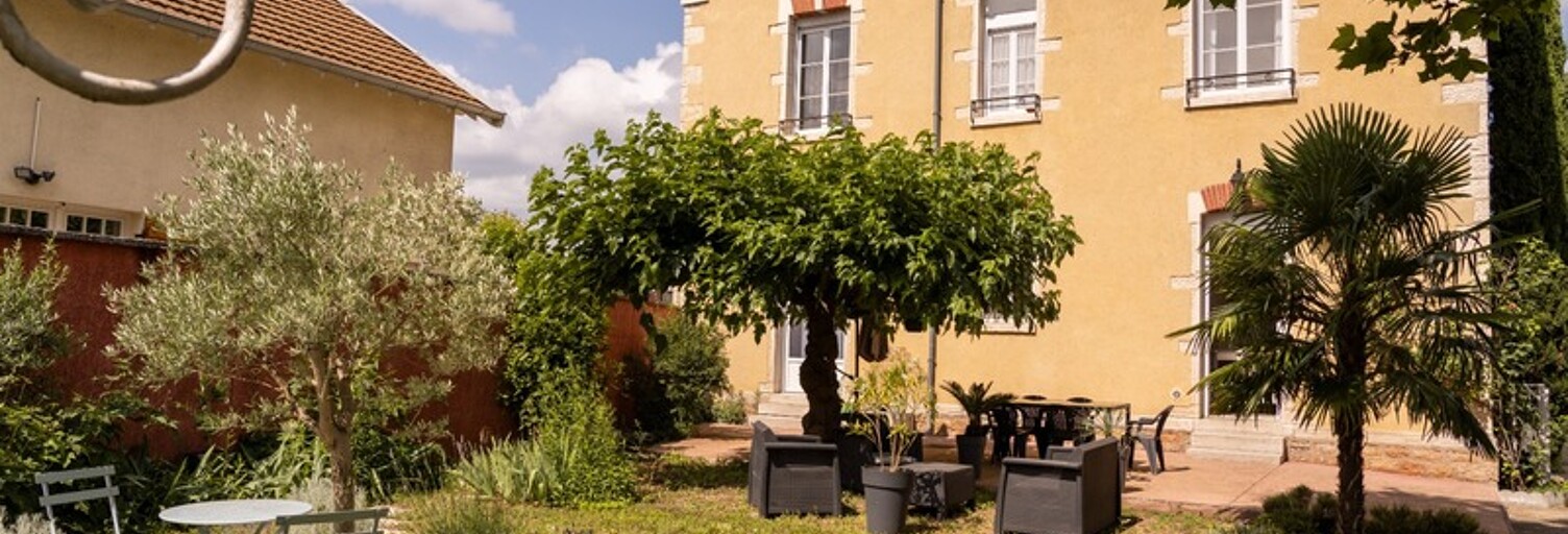 Maison 10 Pièces 227 m² à vendre à Mâcon (71000)