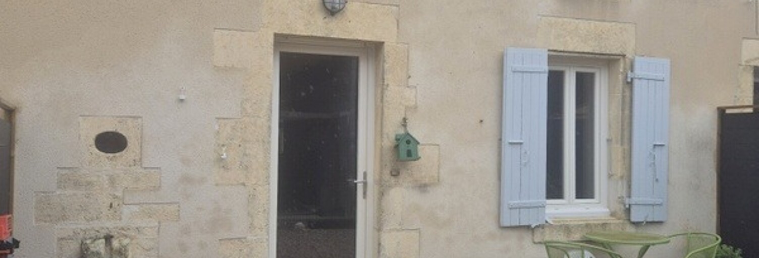 Immeuble  295 m² à vendre à Essouvert (17400)