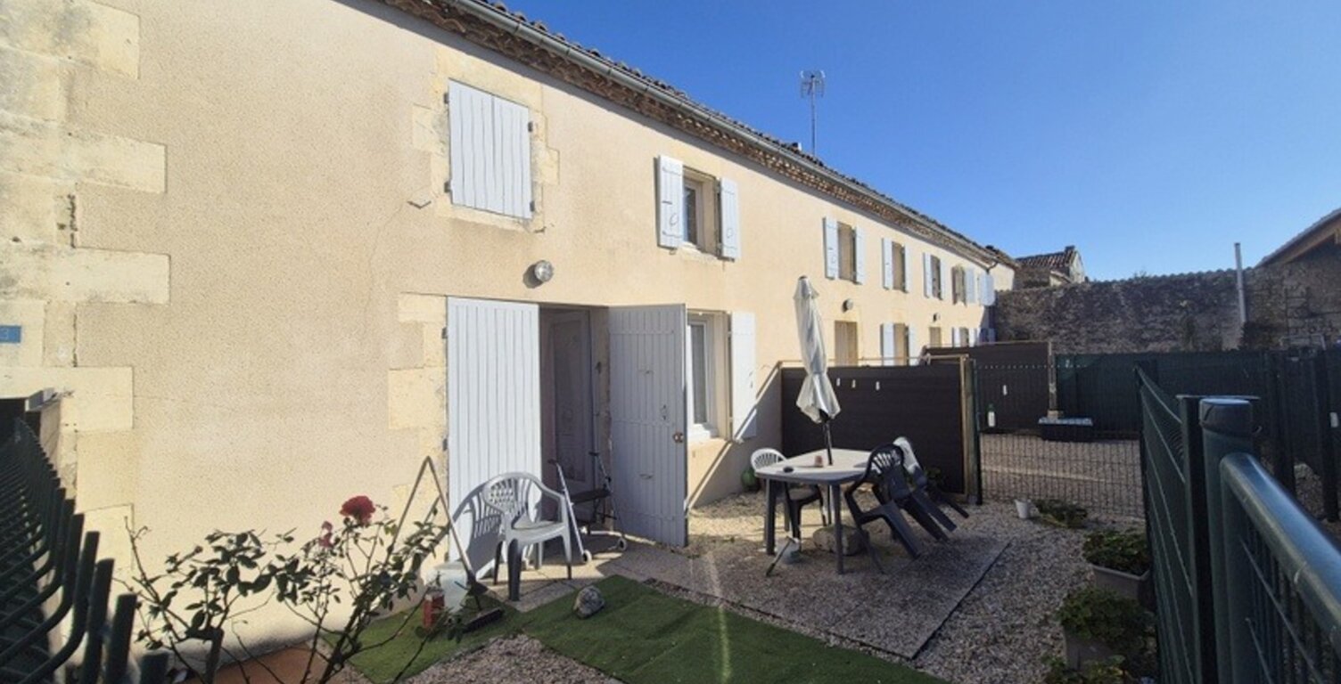 Immeuble à vendre SAINT DENIS DU PIN (17) — photo 1