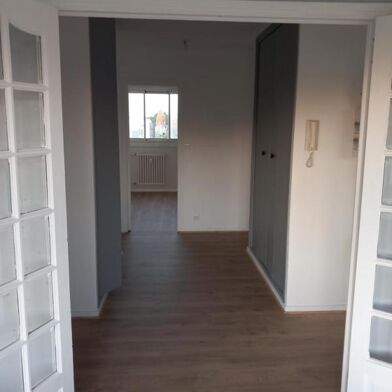 Appartement 4 pièces 1050 €