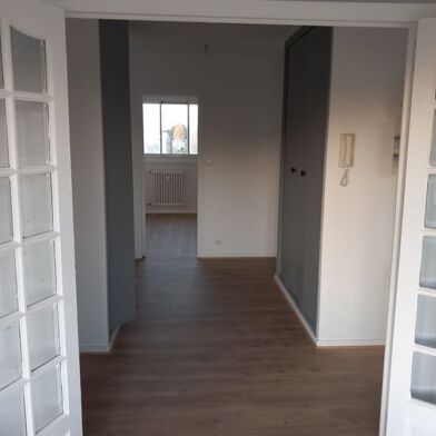 Appartement 4 pièces 1050 €
