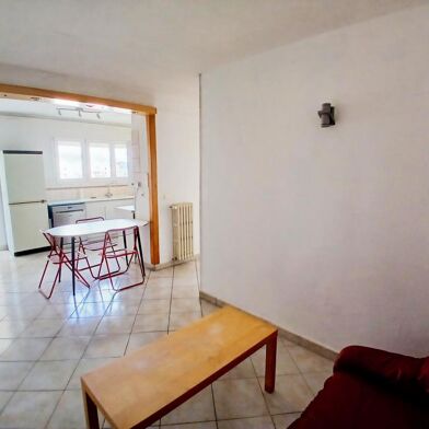 Appartement 3 pièces 984 €