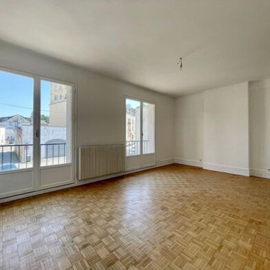Appartement 3 pièces 166384 €