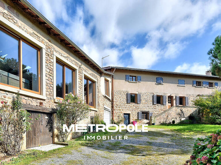À vendre à Longessaigne   Propriété de caractère avec piscin — photo 1