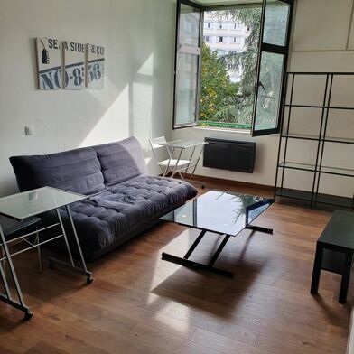 Appartement 2 pièces 672 €