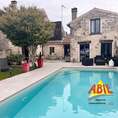 Maison 6 pièces 220500 €