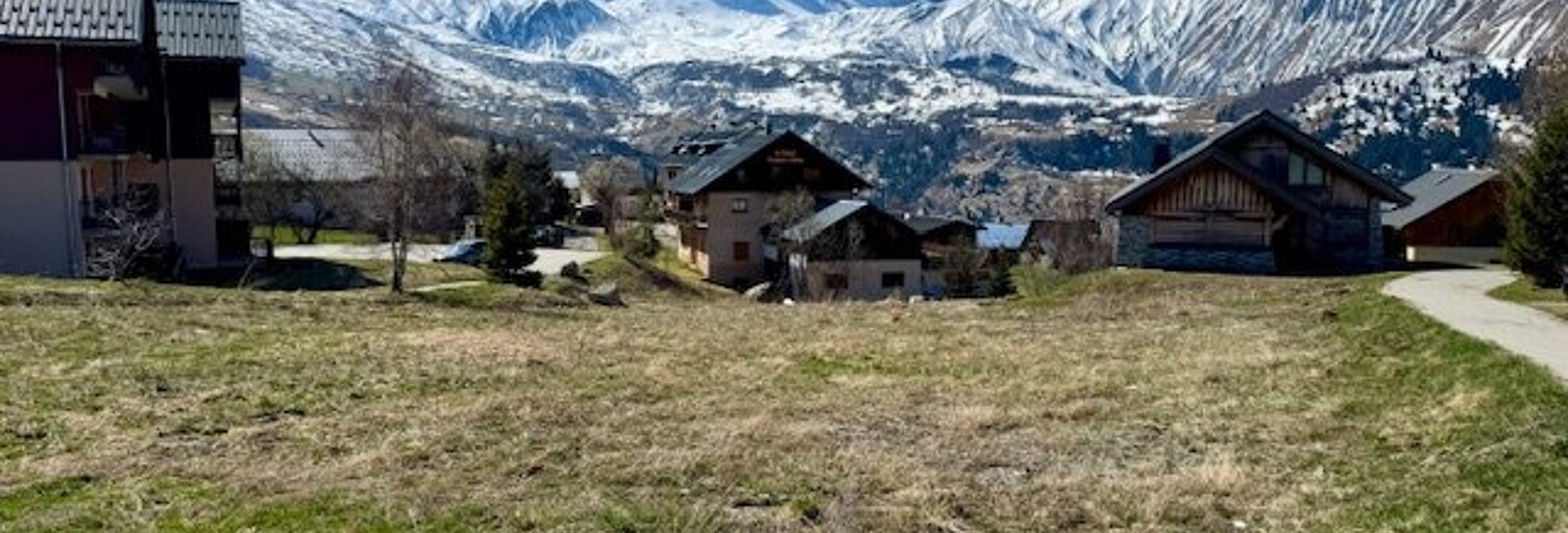 Terrain  2073 m² à vendre à Albiez-Montrond (73300)