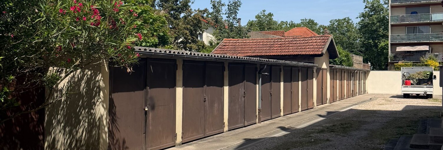 Garage   m² à louer à Maisons-Alfort (94700)