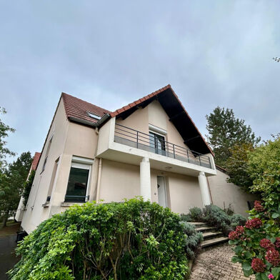 Maison 4 pièces 1867 €