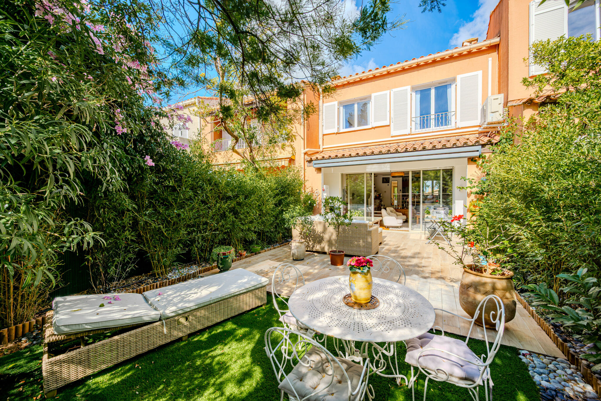 Villa / Maison  T4 à vendre Hyères 83400