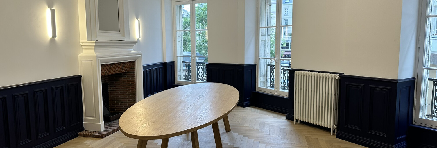 Bureau  120 m² à louer à Angers (49000)