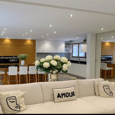 Maison 4 pièces 648000 €