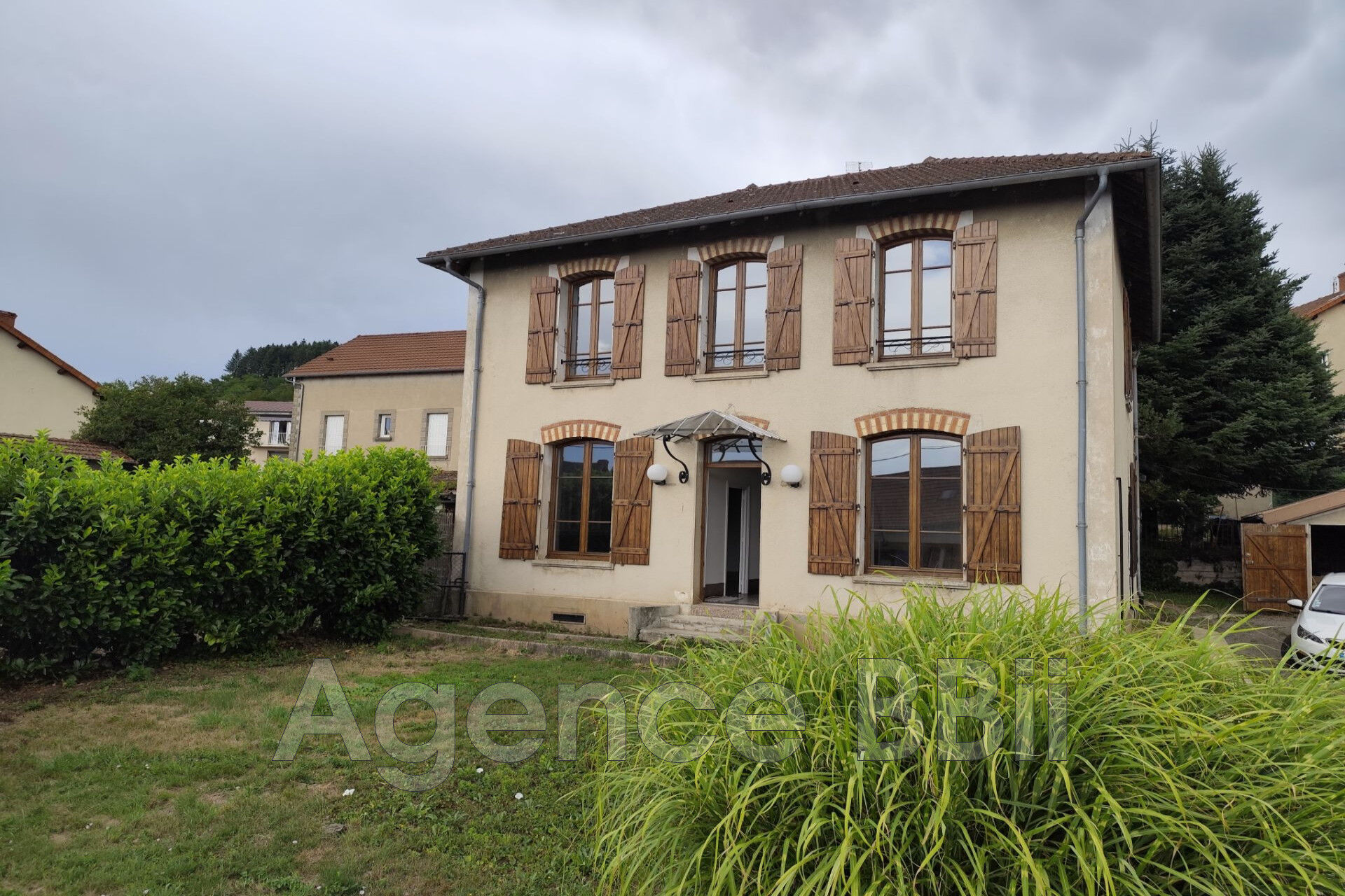 Villa / Maison  T7 à vendre Chauffailles 71170