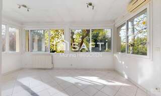 Maison 5 Pièces 125 m² à vendre à Saint-Médard-d'Eyrans (33650)