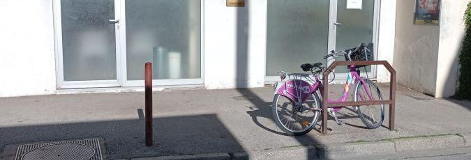 Bureau 1 Pièce 43 m² à louer à Nîmes (30900)