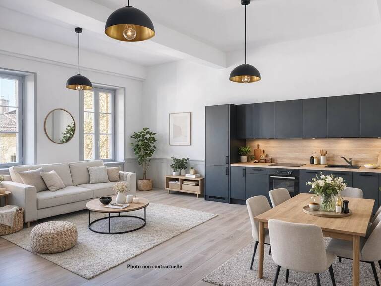 Situé en hypercentre de Villefranche, au deuxième étage d’une petite copropriété pleine de charme. — photo 1