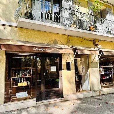 Commerce 2 pièces 1615 €