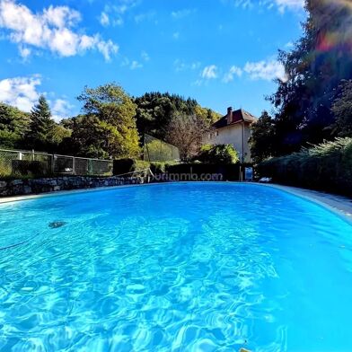 Maison 10 pièces 698000 €