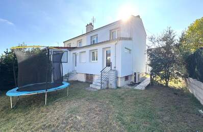 Maison - 88m ² — photo du bien