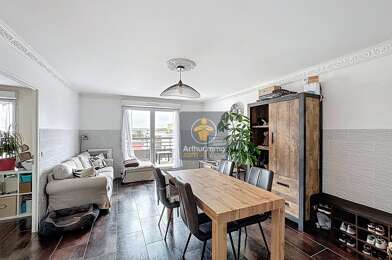 Appartement 4 pièces 240000 €