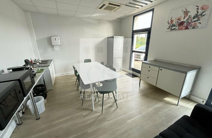 BUREAUX MIXTES à LOUER — photo 2