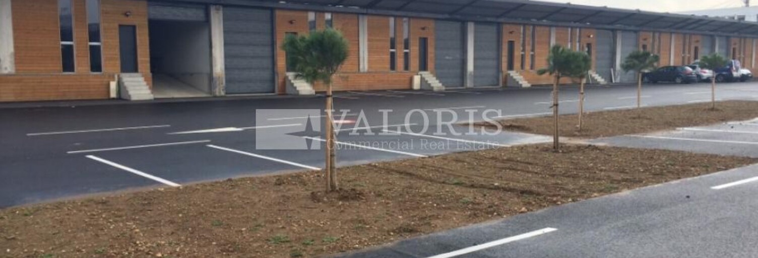 Commerce  621 m² à louer à Saint-Priest (69800)