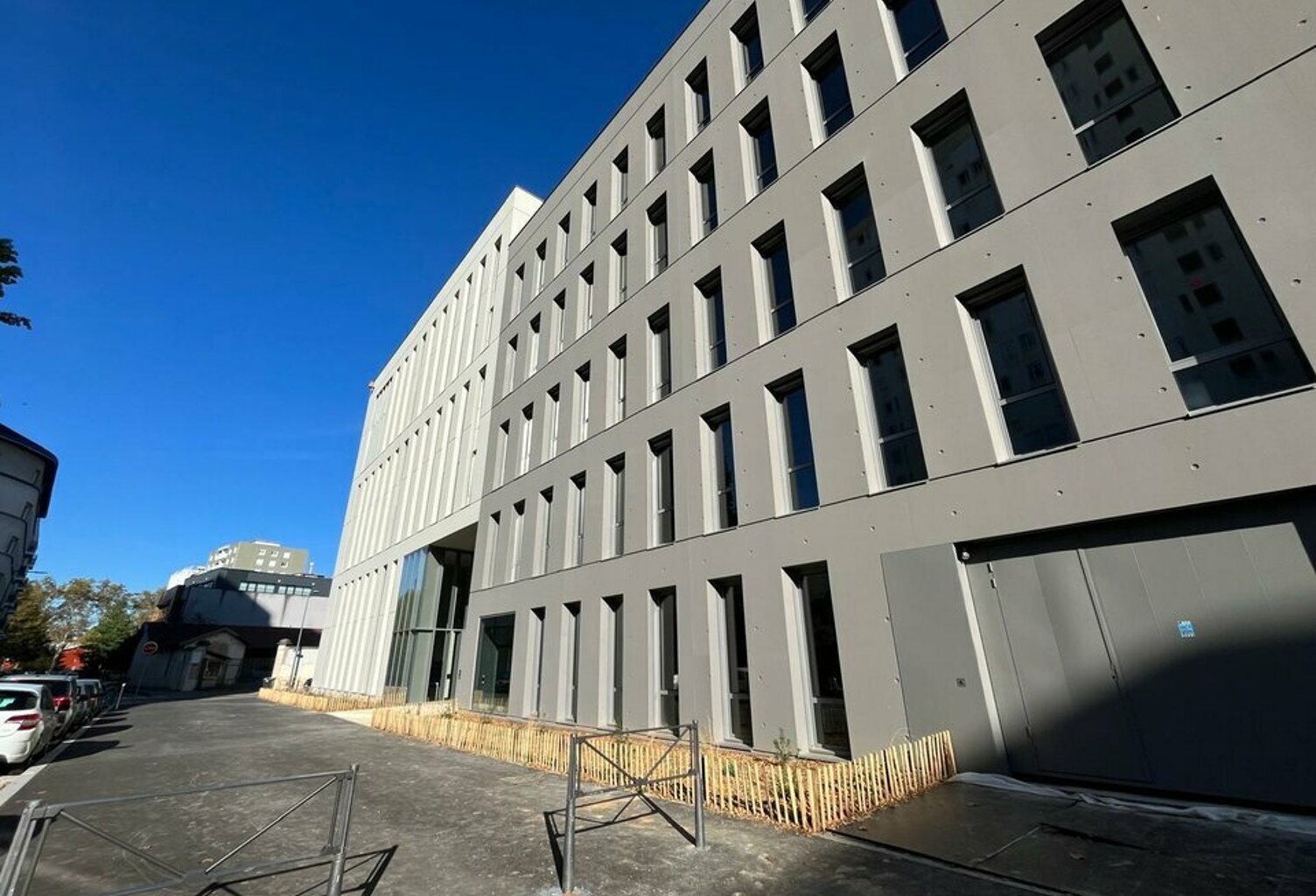 BUREAUX à VENDRE — photo 1