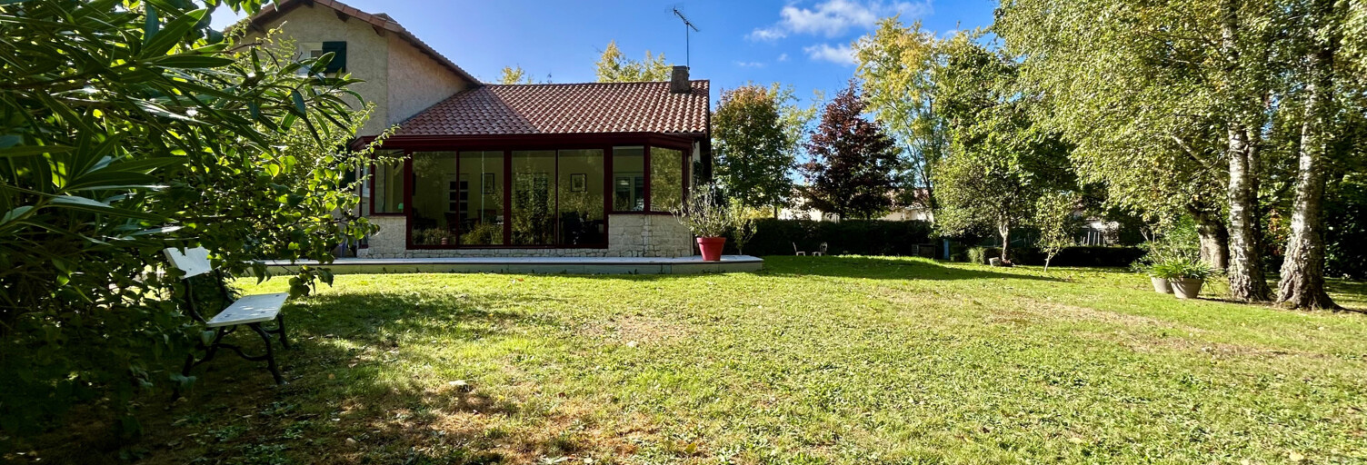 Maison 7 Pièces 140 m² à vendre à Sèvres-Anxaumont (86800)